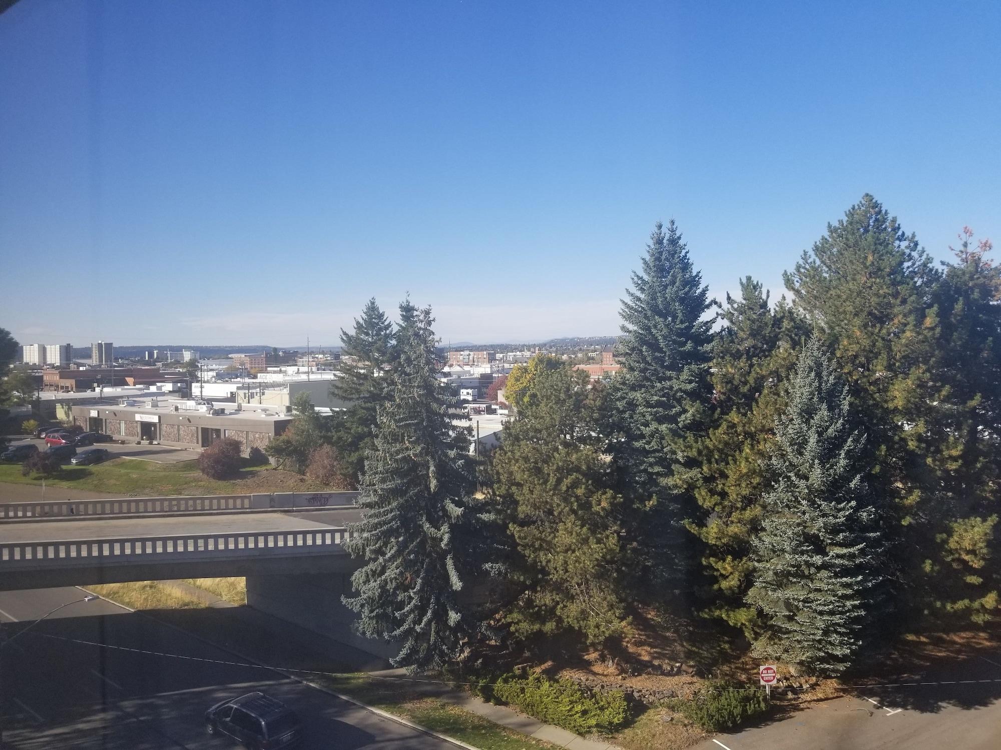 Ramada By Wyndham Downtown Spokane Extérieur photo