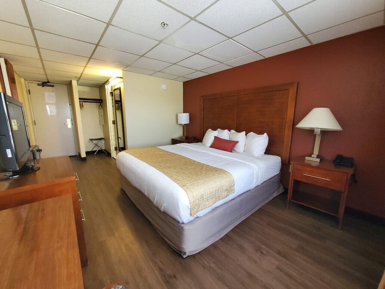 Ramada By Wyndham Downtown Spokane Extérieur photo