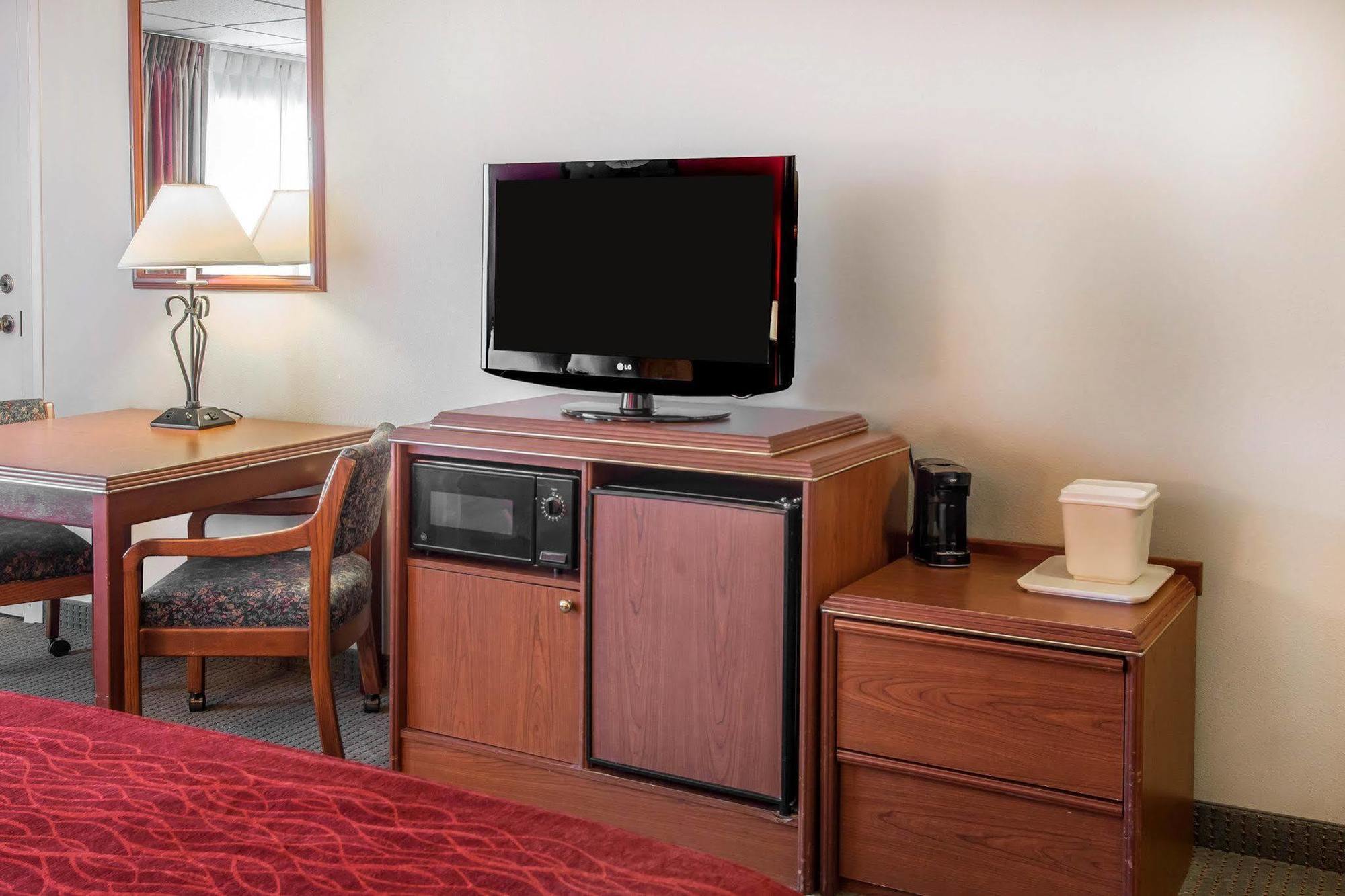 Ramada By Wyndham Downtown Spokane Extérieur photo