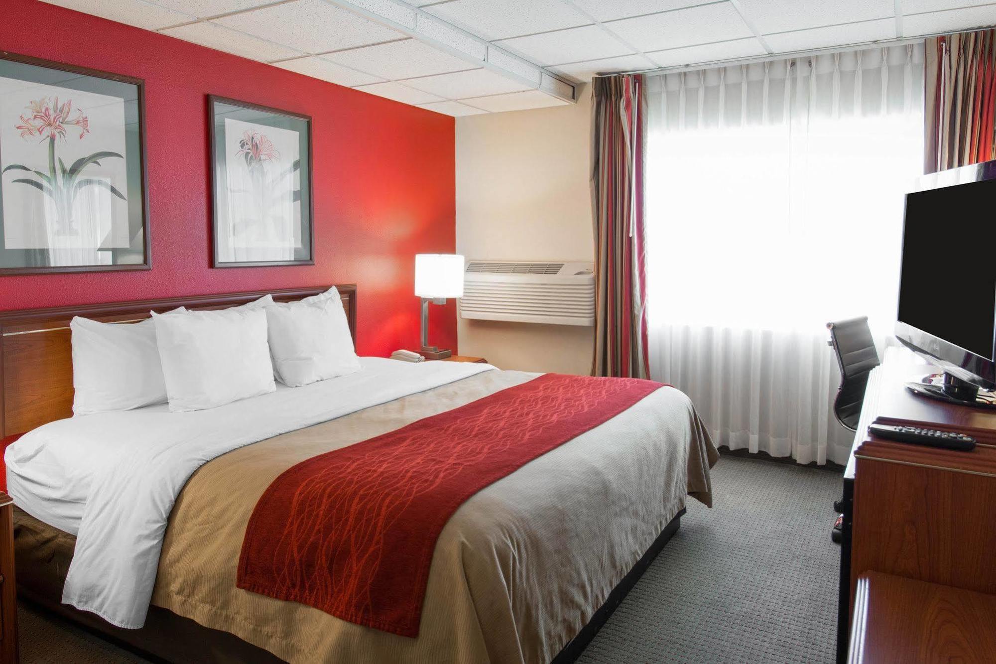 Ramada By Wyndham Downtown Spokane Extérieur photo