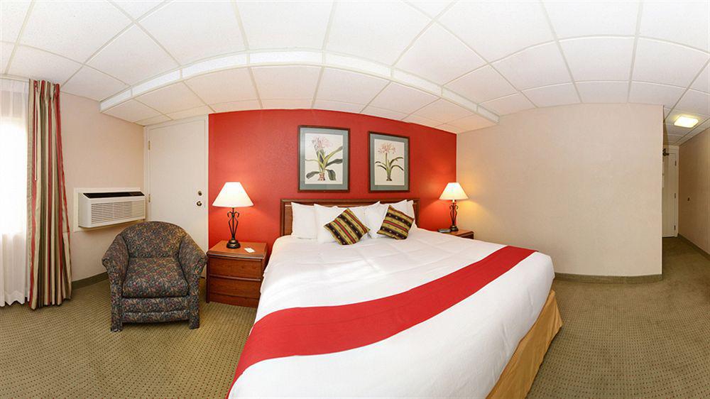 Ramada By Wyndham Downtown Spokane Extérieur photo