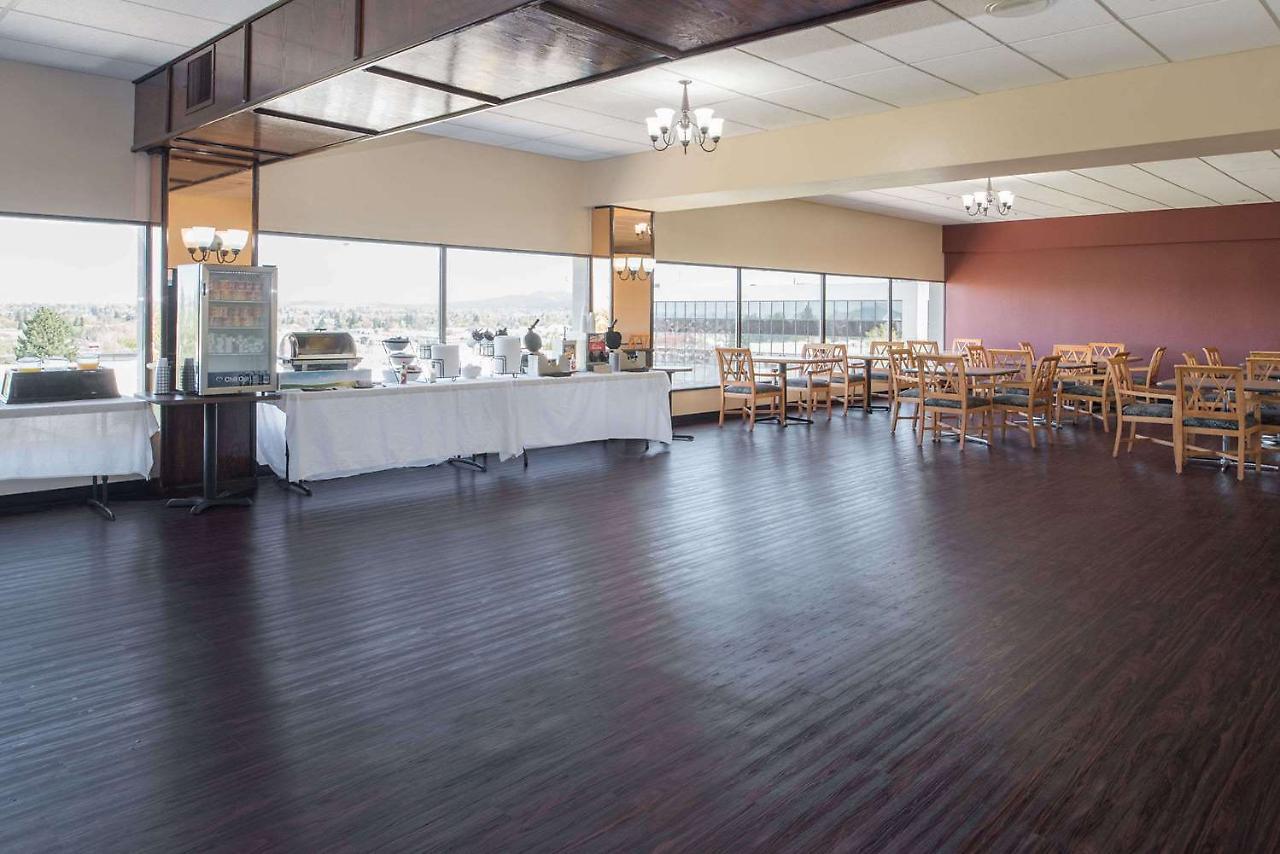 Ramada By Wyndham Downtown Spokane Extérieur photo
